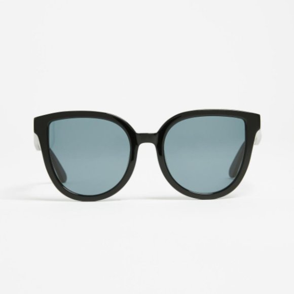 Roberi & Fraud - Faye Oversize Sunglasses - Picture 2 of 6